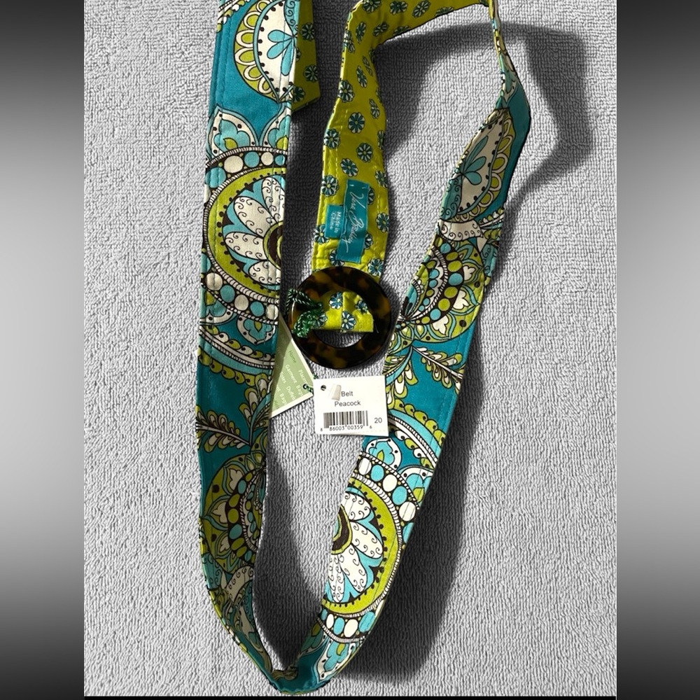 NWT Vera Bradley Peacock Reversible Belt Retired Pattern!